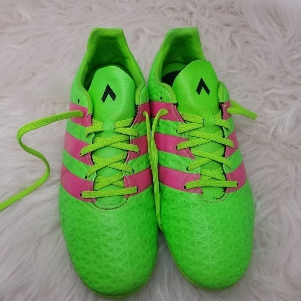ADIDAS CLEATS. SIZE 6 - Picture 6 of 14